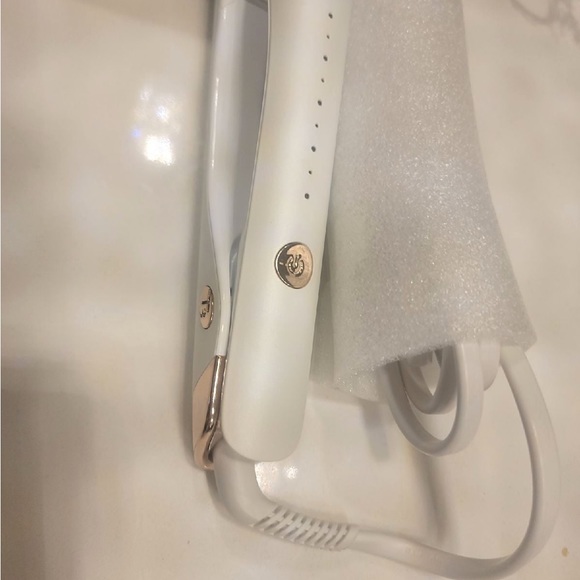 T3 LUCEA ID FLAT IRON BRAND NEW - Picture 2 of 6